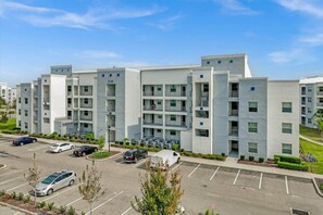 Interior - Upstaystylish Condo w Patio, Storey Lake Resort (Kissimmee)