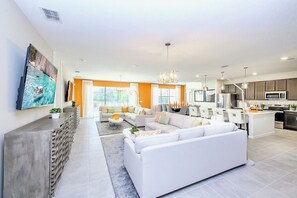 Interior - Upstay - 32 Guest Home - Pool, Hot Tub and Games (Kissimmee)