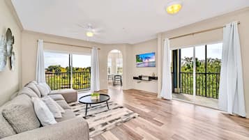 Apartment (2 Bedrooms) | Front of property