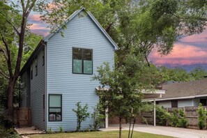House (6 Bedrooms) | Interior - Upstay Pool and Hot Tub Retreat Near Rainey (Austin)