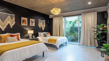 House (6 Bedrooms) | Interior