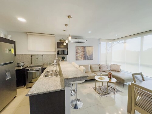 Amazing apartment near US Consulate