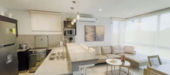 Amazing apartment near US Consulate