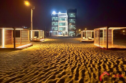 Beachfront, pool, whirlpool & firepit