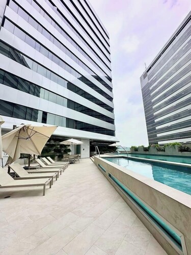 New Kennedy Norte Suite @ Millenium Towers