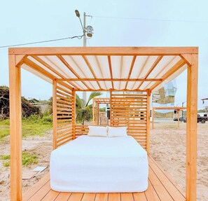 Una spiaggia nelle vicinanze