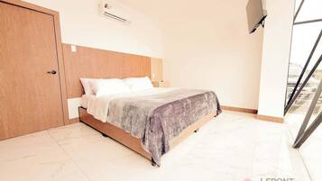 1 bedroom, iron/ironing board, WiFi