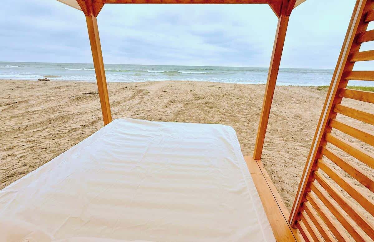 Tæt på stranden