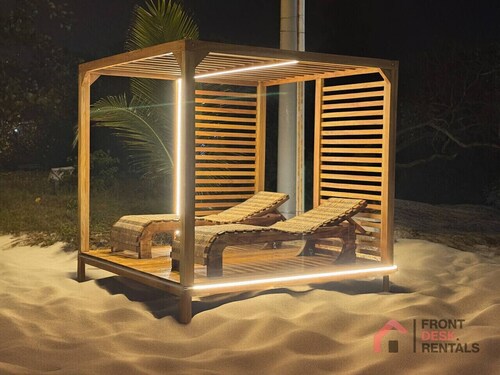 Beachfront, Pool, Whirlpool & Fireplace