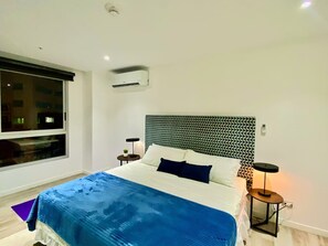 Schreibtisch, Bügeleisen/Bügelbrett, WLAN, Bettwäsche