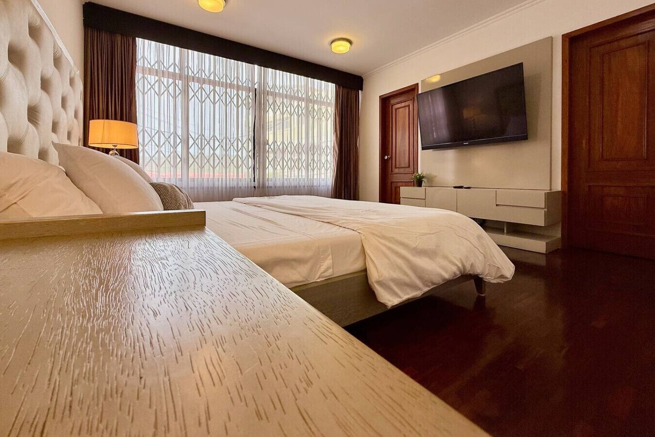 Iron/ironing board, travel cot, WiFi, bed sheets