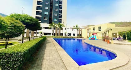 Amazing 2BD apt near US Consulate includes Parking