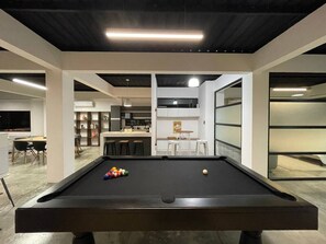 غرفة الألعاب