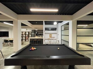 Game room - Modern and beautiful 3BD Industrial Loft in Lomas (Guayaquil)