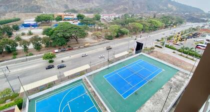 Hermoso y Amplio Dept. con Parking @ Ceibos Point