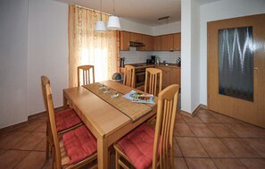 Dining - Gorgeous home in Röbel with lake view (Röbel)