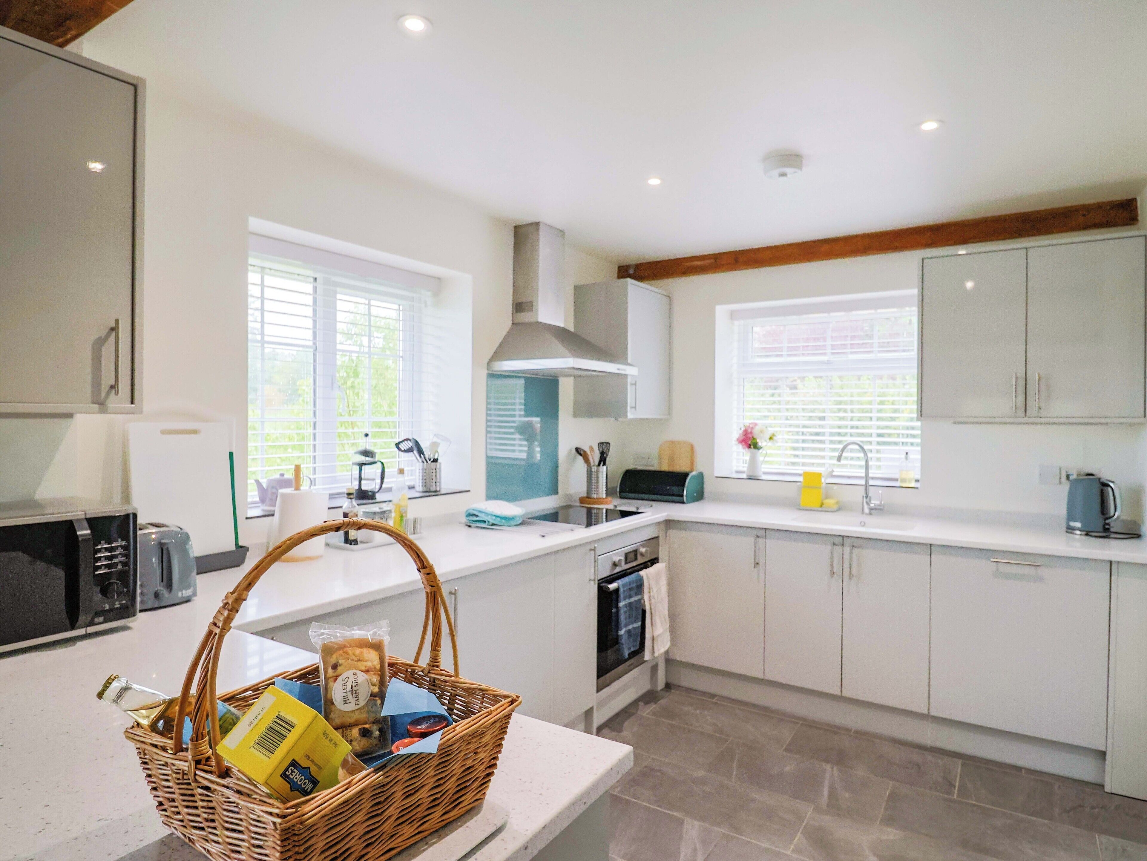 Opvaskemaskine, køkkentøj/tallerkener/redskaber