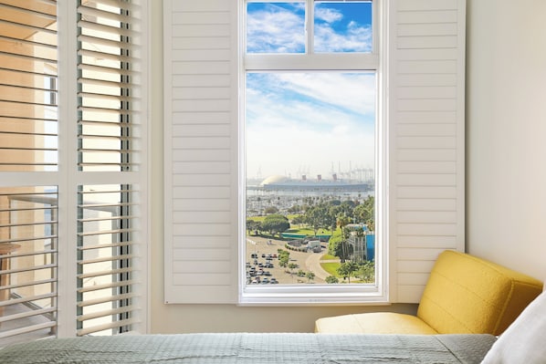Interior - Ocean View Suite by Convention Ctr & Beach with Free Parking (Long Beach)
