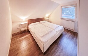 2 bedrooms, free WiFi - Stunning apartment in Röbel with sauna (Röbel)