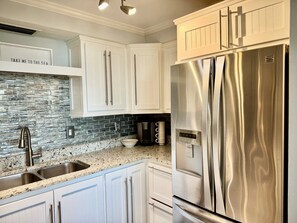 Interior - Beautiful 2 bedroom, 2 bath Destin, Florida Condo! (Destin)