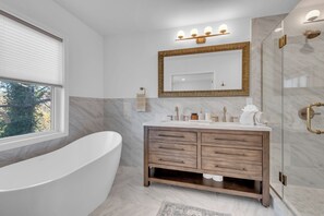 Shower, towels, soap, toilet paper - Spacious 3BR Modern DC Home Near 3 Metro Stations (Washington)