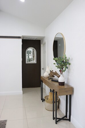 Interior - Bay House Getaway (Tampa)