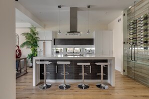 بار (في المنشاة)