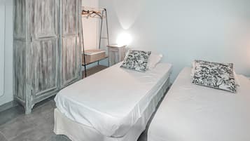 Cuna de viaje y wifi gratis