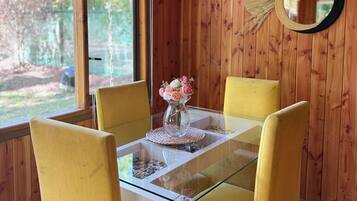 Rumah Romantis, patio, pemandangan kolam renang | Area keluarga