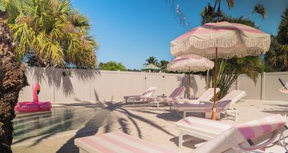 Villa La Palma Urban Beach Sand Resort - 3BD Villa Heart of West Palm Beach