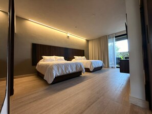 Luxury Double Room, Balcony, Mountain View | Iron/ironing board, free WiFi - HOTEL MONTES SUITES  (Ezequiel Montes)