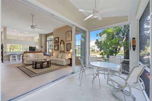 Tranquil 2-bedroom villa in University Park Country Club