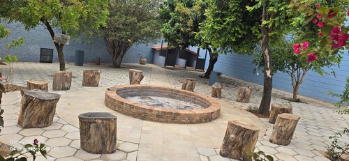 BomjaMinas property, swimming pool, bed linens and towels, 17 km from Inhotim.