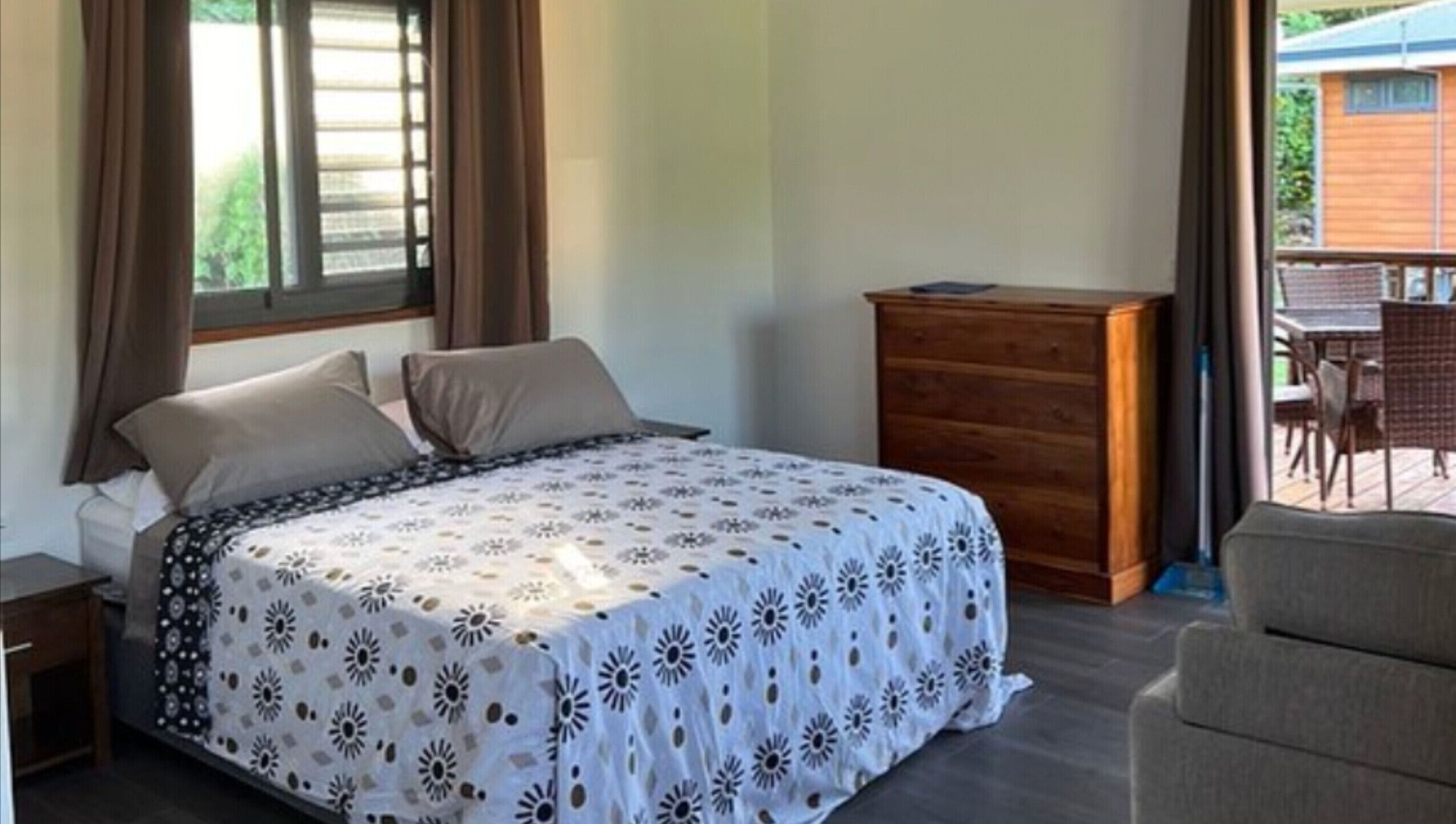 Wi-Fi gratuit, draps fournis