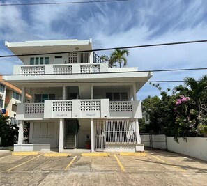 Front of property - Blue Pearl-4 D'Luxe Beach Retreat (Luquillo)