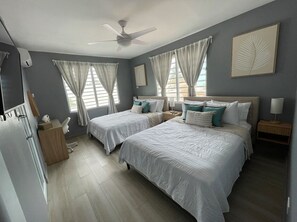 顶层房, 海滨 | 办公桌、遮光窗帘、熨斗/熨衣板、免费 WiFi