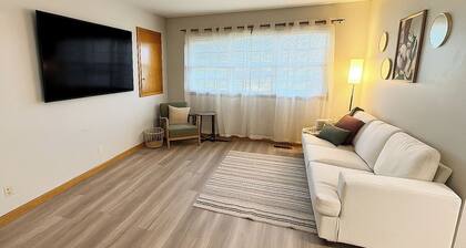 Cozy 1-bedroom apartment in peaceful neighborhood.