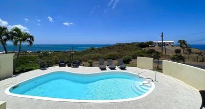 Spacious 6-bedroom villa with AC and large private pool