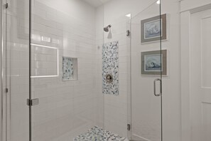 Shower, hair dryer, towels - Nuestro Sueño: South Padre Island Retreat (South Padre Island)