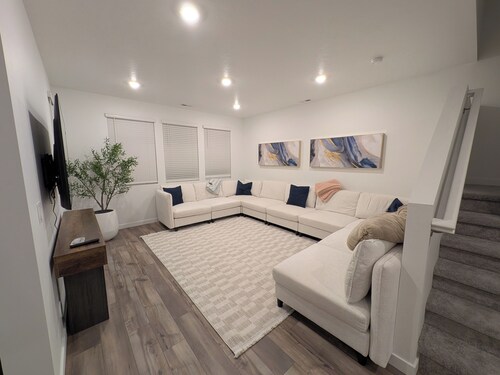 Close to Golf! Arcades, Switch, Smart TVs, Bunks and Pool