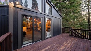 House (4 Bedrooms) | Interior - Hot Tub, Sauna & Forest Views in Tahoe Donner Cedar Summit by Avantstay (Truckee)