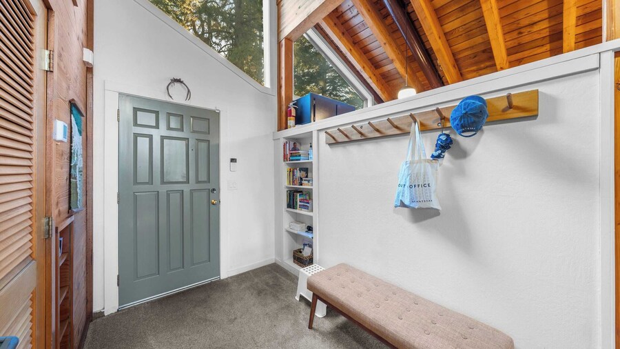 Hot Tub, Sauna & Forest Views in Tahoe Donner Cedar Summit by Avantstay