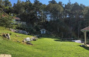 Property grounds - Cozy home in Førde i Hordaland (Førde i Hordaland)