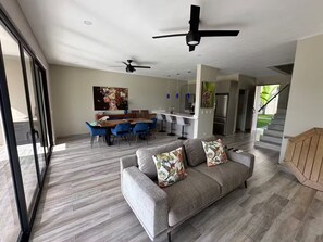 Living area - Barca 6, Luxury Lakeview Villa • Beautiful Beach Surf and Nature ideal to relax (Quebrada Amarilla)