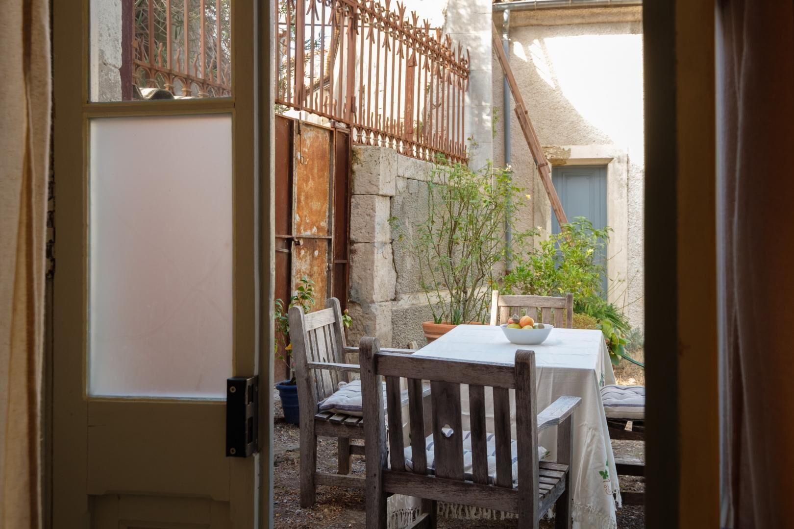 تناول الطعام بالخارج