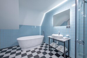 Room - Hotel Twenties Tbilisi - Stay & Dine (Tbilisi)