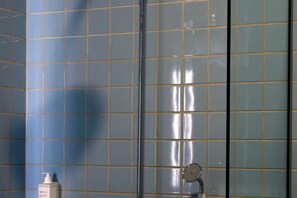 Room - Hotel Twenties Tbilisi - Stay & Dine (Tbilisi)
