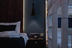 Room - Hotel Twenties Tbilisi - Stay & Dine (Tbilisi)