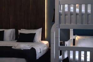 Room - Hotel Twenties Tbilisi - Stay & Dine (Tbilisi)