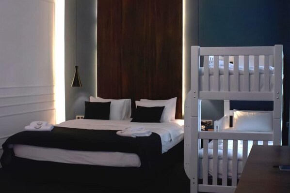 Room - Hotel Twenties Tbilisi - Stay & Dine (Tbilisi)